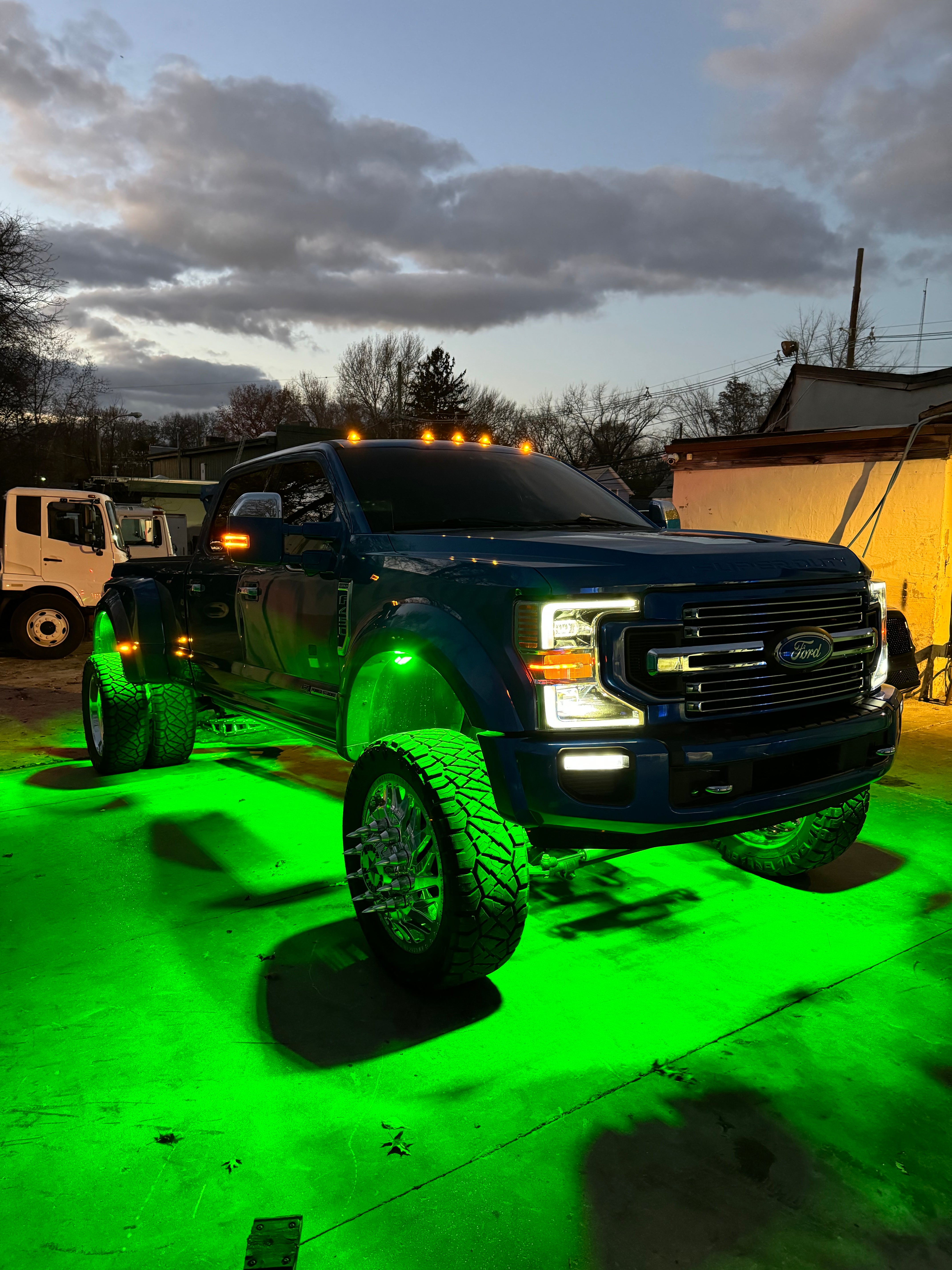 Hyper Pro MAX RGBW Rocklights